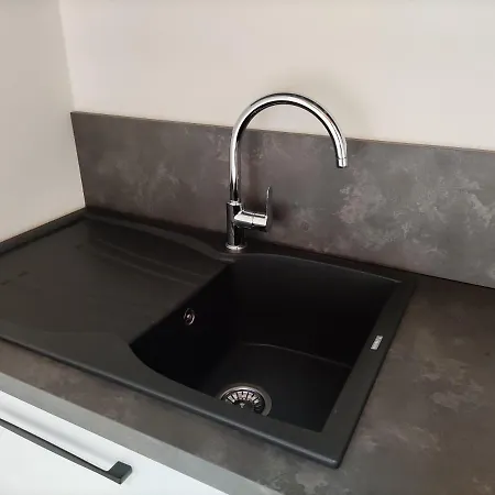 Nuovo Elegante Indipendente In Classe A Full Service * Cerro Lago Maggiore